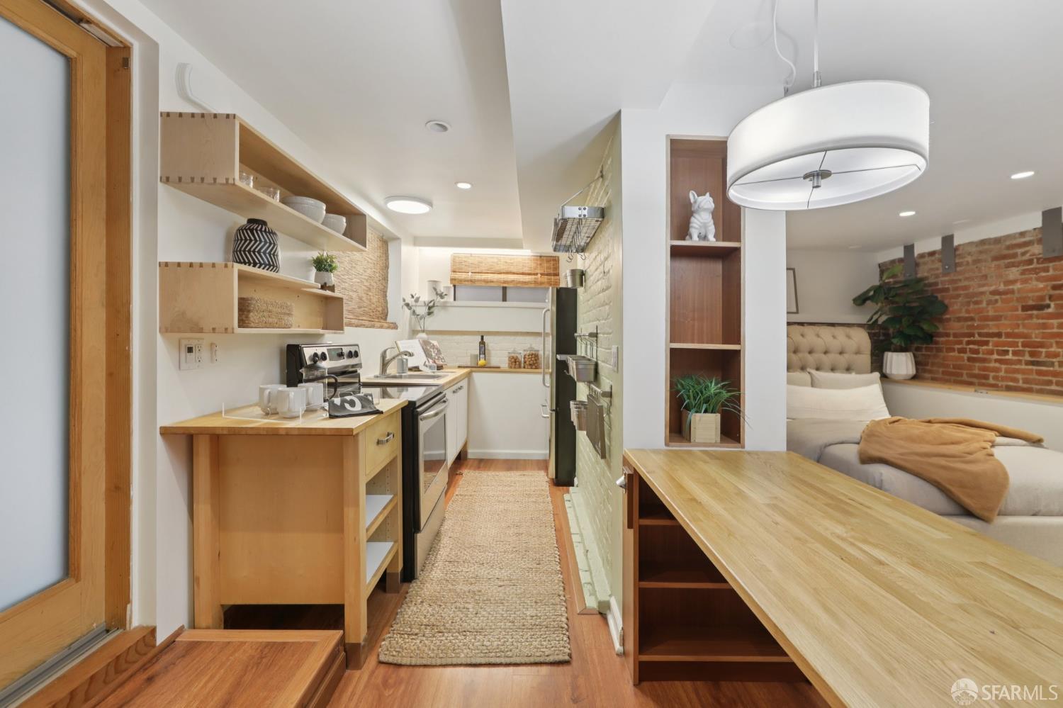 Detail Gallery Image 11 of 26 For 529 Broderick St a,  San Francisco,  CA 94117 - 1 Beds | 1 Baths