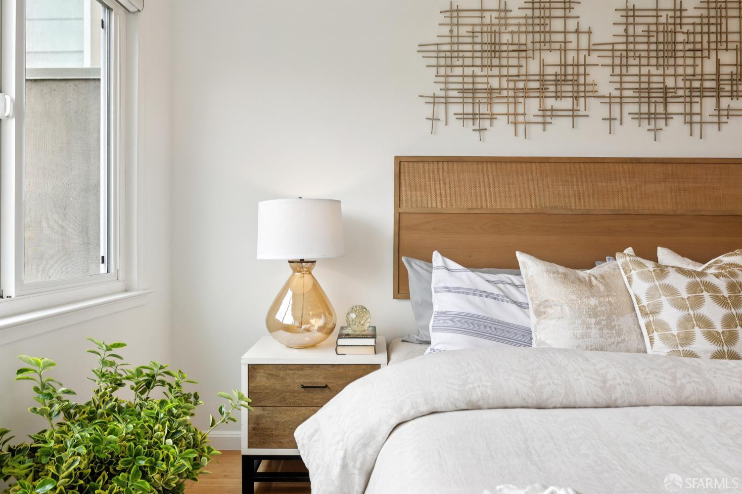 Detail Gallery Image 34 of 81 For 18 Cragmont Ave, San Francisco,  CA 94116 - 3 Beds | 3/1 Baths