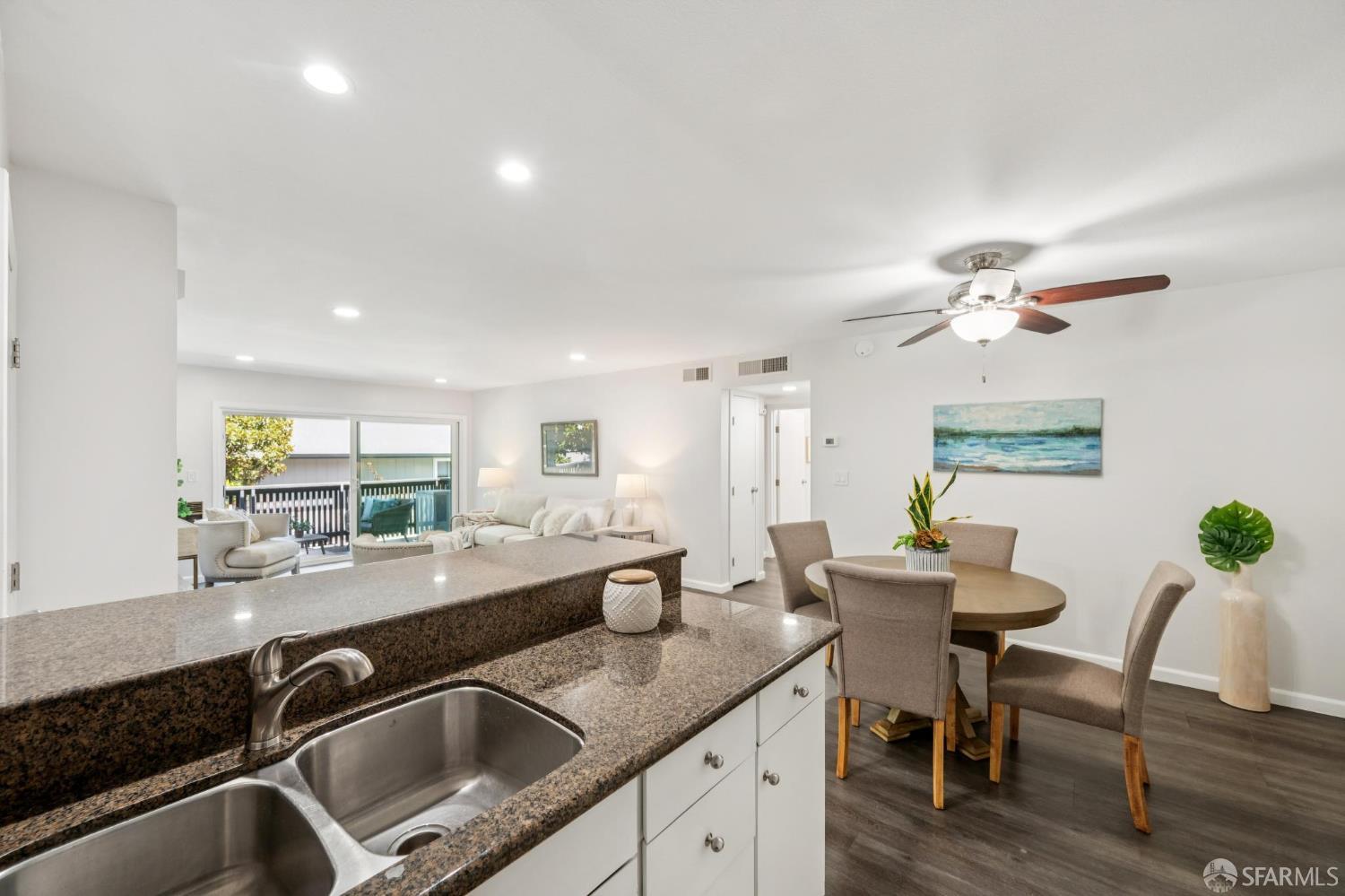 Detail Gallery Image 25 of 61 For 9085 Alcosta Blvd #415,  San Ramon,  CA 94583 - 2 Beds | 1 Baths