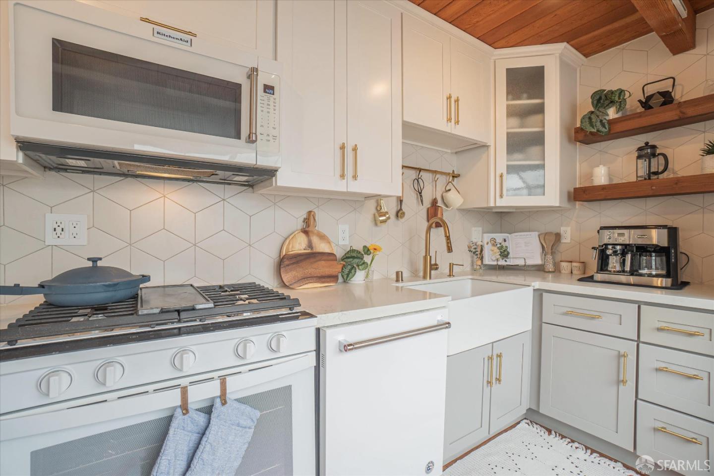 Detail Gallery Image 12 of 47 For 328 Peoria St, Daly City,  CA 94014 - 2 Beds | 1 Baths