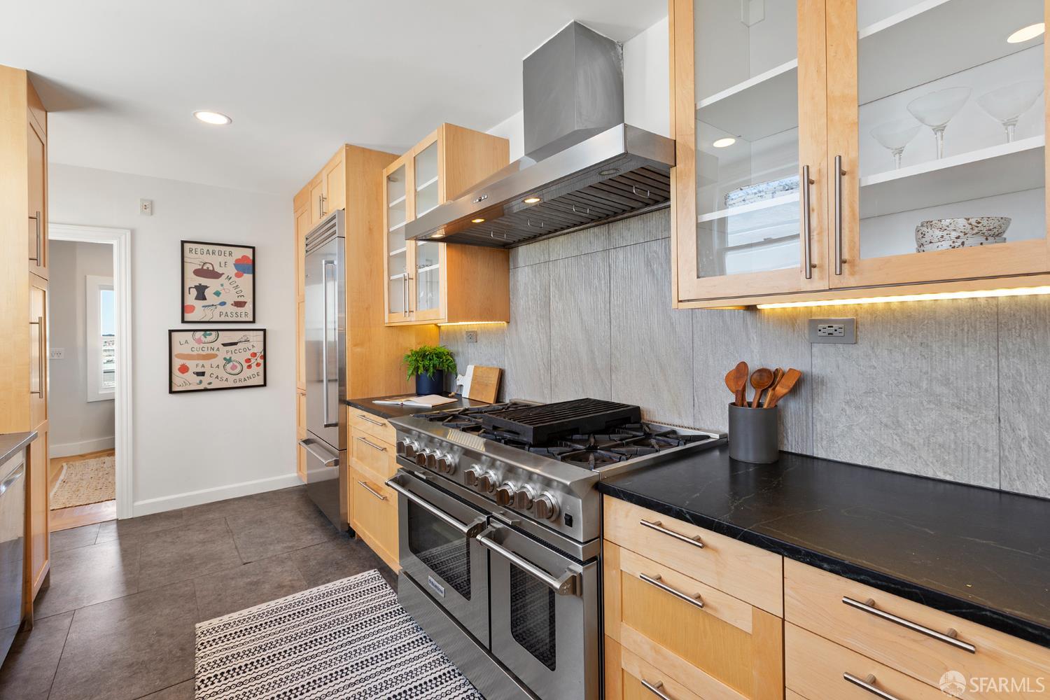 Detail Gallery Image 13 of 58 For 58 Sala Ter, San Francisco,  CA 94112 - 2 Beds | 2 Baths