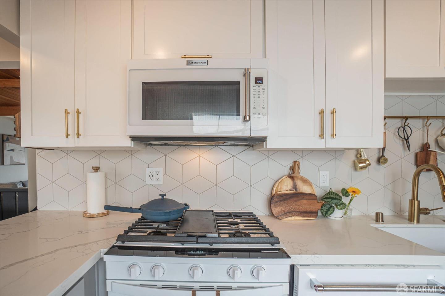 Detail Gallery Image 10 of 47 For 328 Peoria St, Daly City,  CA 94014 - 2 Beds | 1 Baths