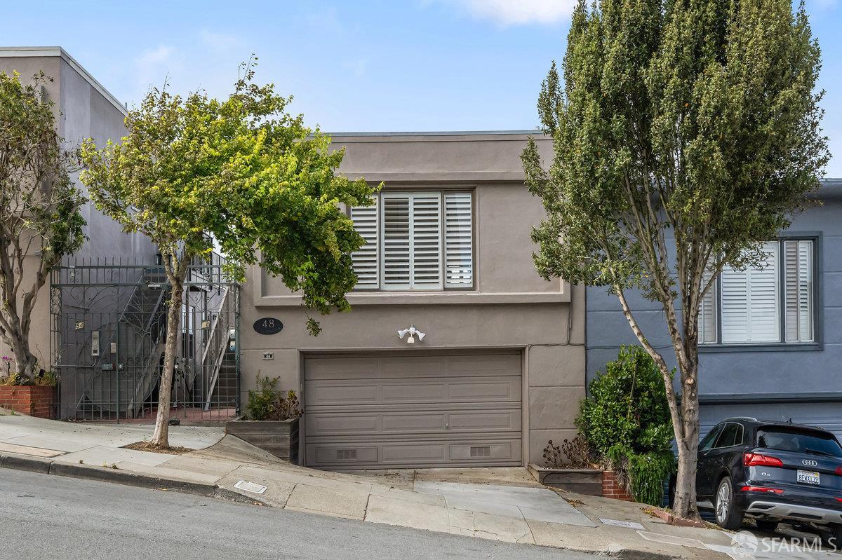 Photo #2: 425060319 Listing 