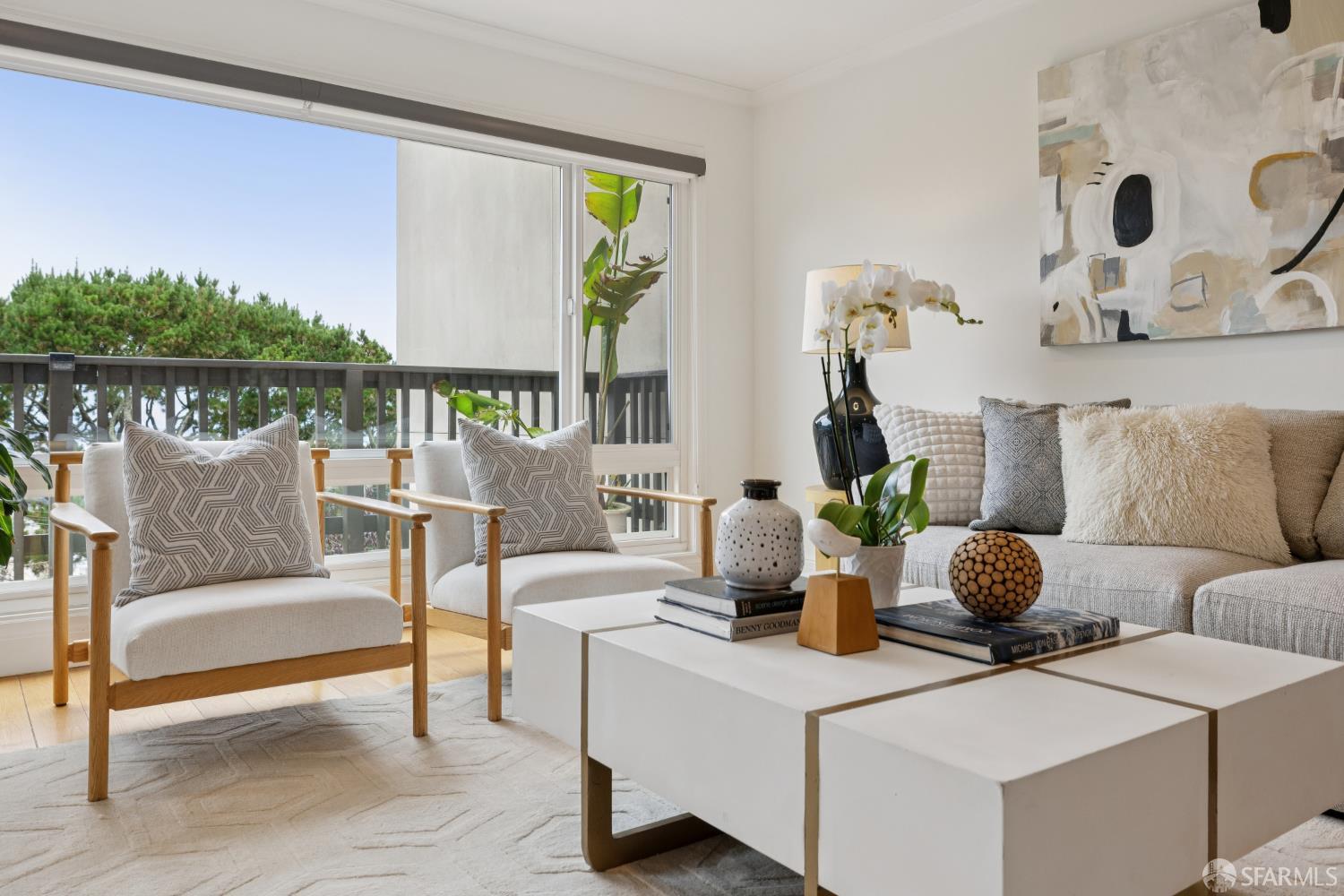 Detail Gallery Image 7 of 81 For 18 Cragmont Ave, San Francisco,  CA 94116 - 3 Beds | 3/1 Baths