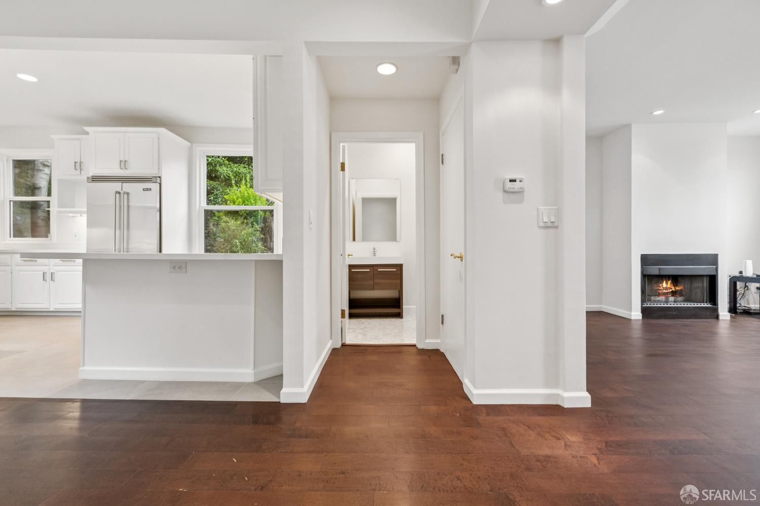 Detail Gallery Image 29 of 71 For 971 Filbert St, San Francisco,  CA 94133 - 4 Beds | 2/1 Baths