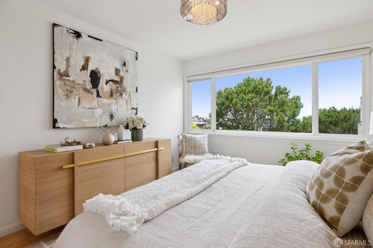 Detail Gallery Image 35 of 81 For 18 Cragmont Ave, San Francisco,  CA 94116 - 3 Beds | 3/1 Baths