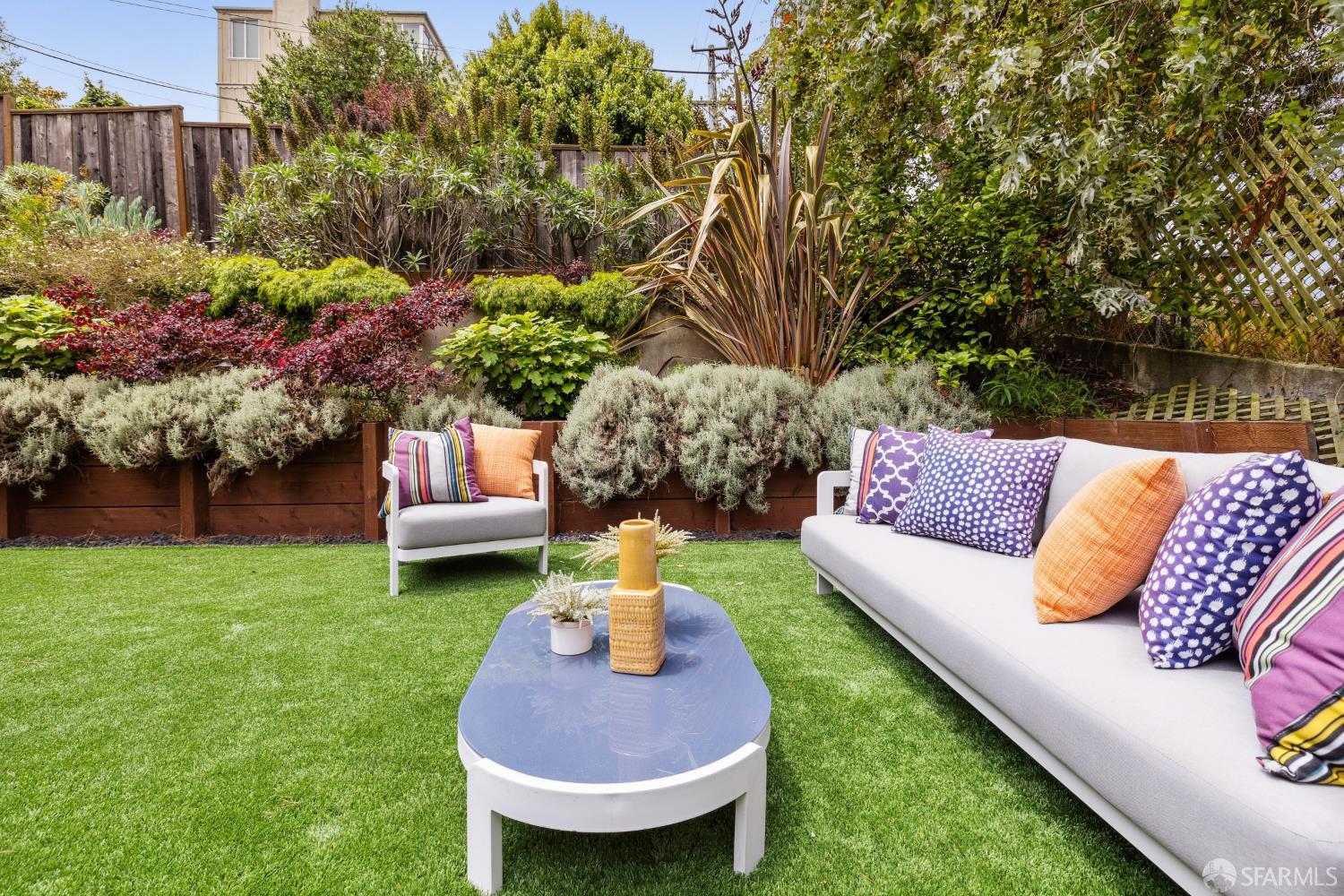 Detail Gallery Image 64 of 81 For 18 Cragmont Ave, San Francisco,  CA 94116 - 3 Beds | 3/1 Baths