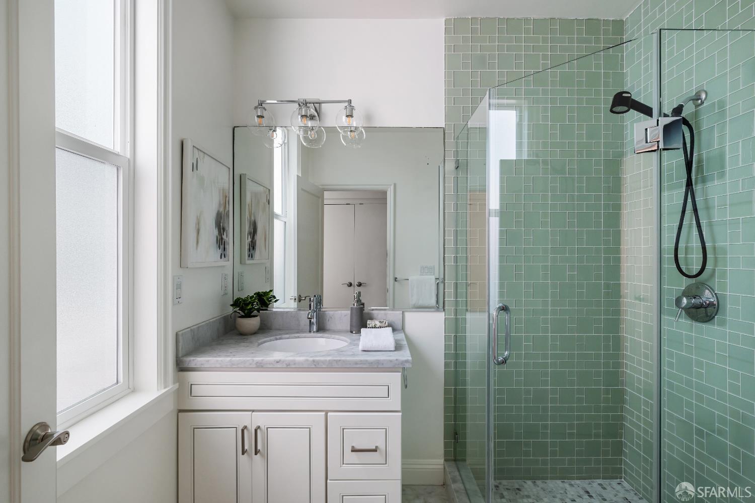 Photo #14: 425055304 Listing: Photo #14