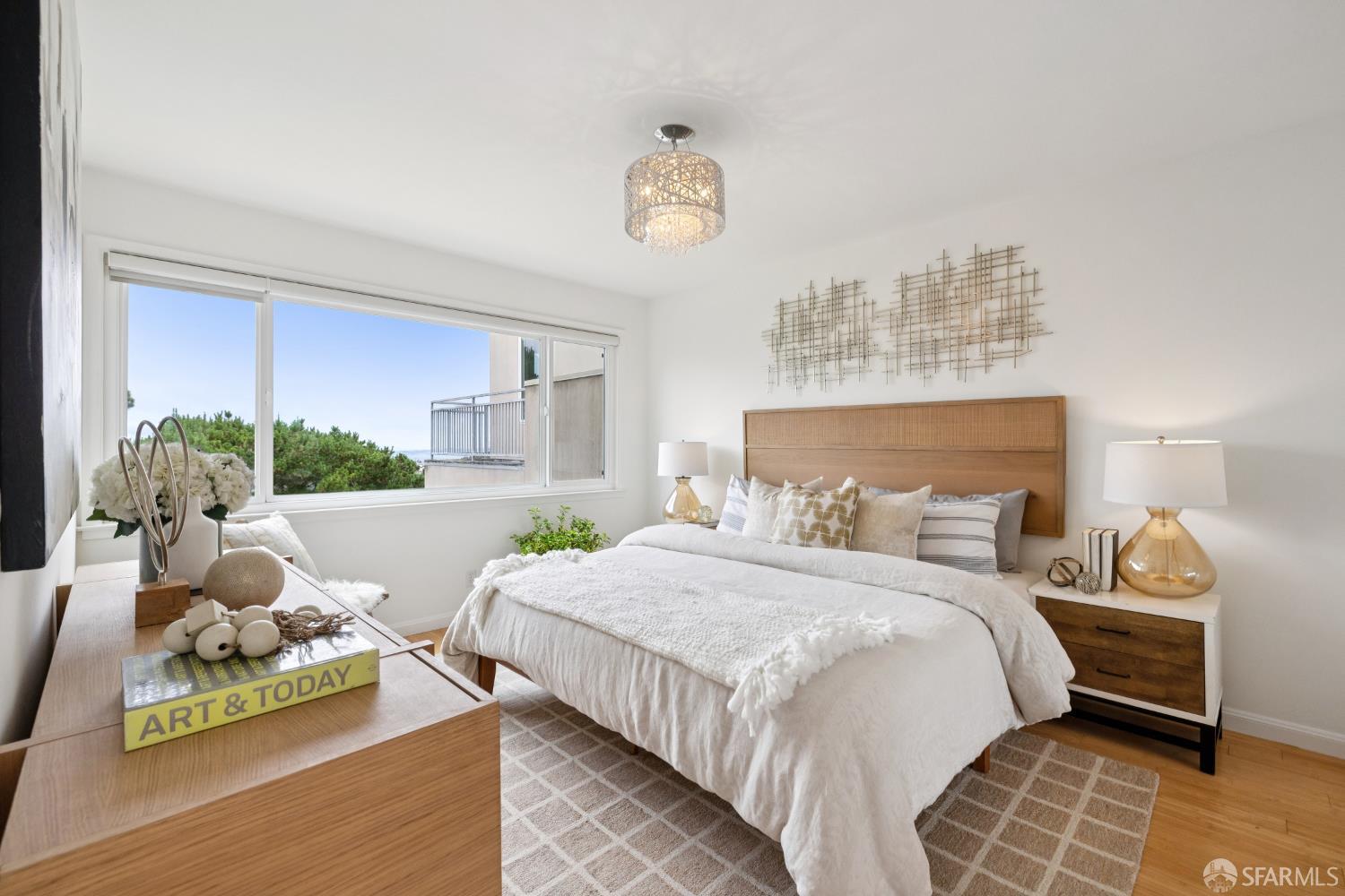 Detail Gallery Image 31 of 81 For 18 Cragmont Ave, San Francisco,  CA 94116 - 3 Beds | 3/1 Baths