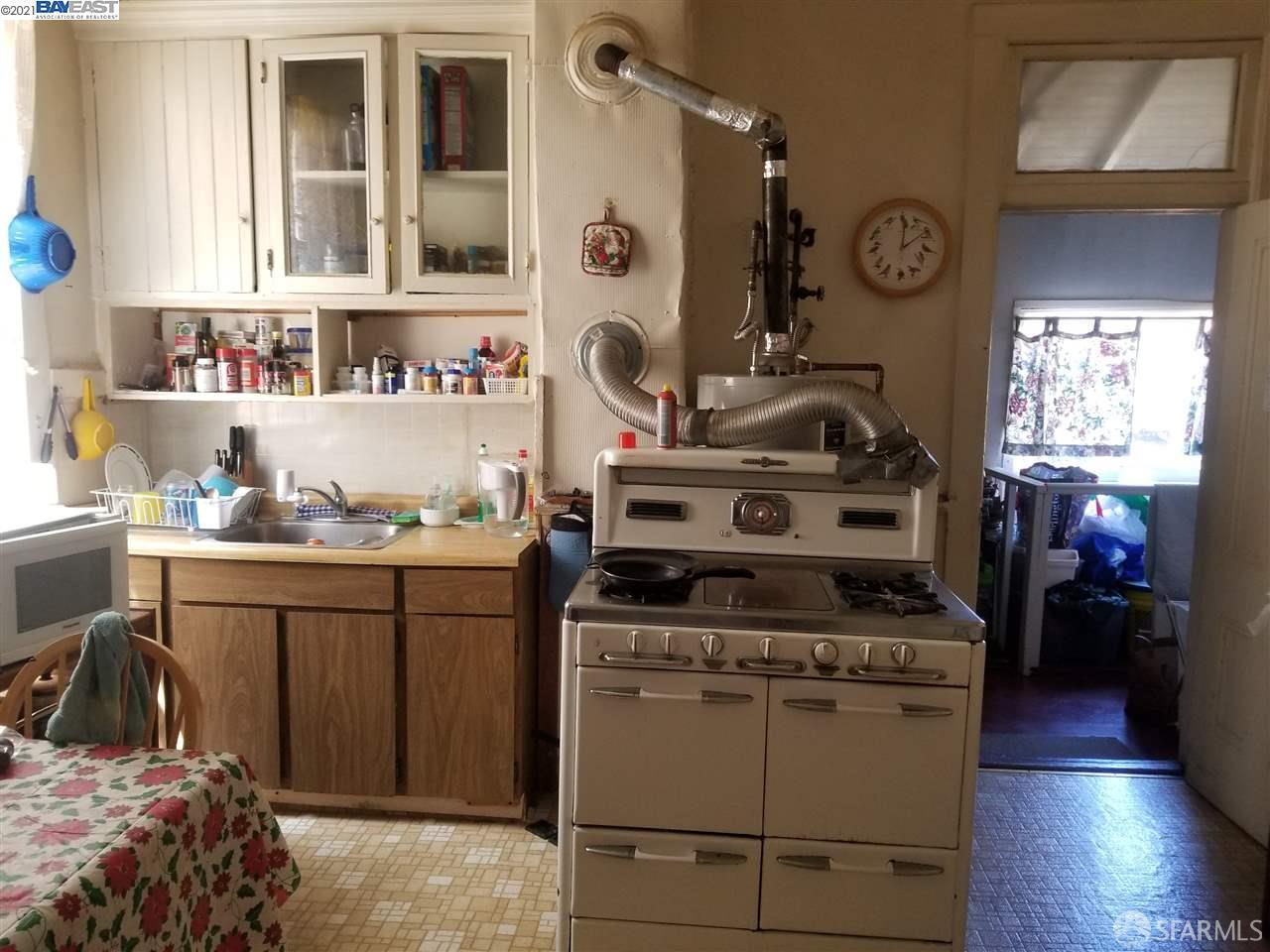 Photo #5: 425060761 Listing 