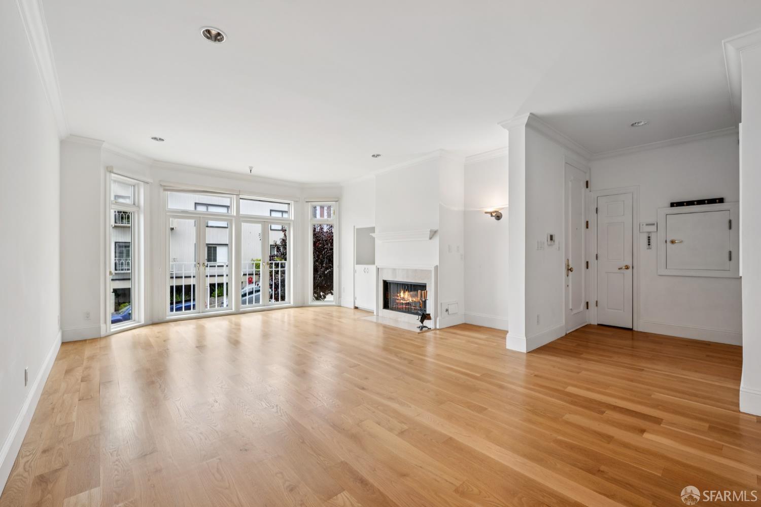 Detail Gallery Image 7 of 57 For 284 Union St, San Francisco,  CA 94133 - 2 Beds | 2 Baths