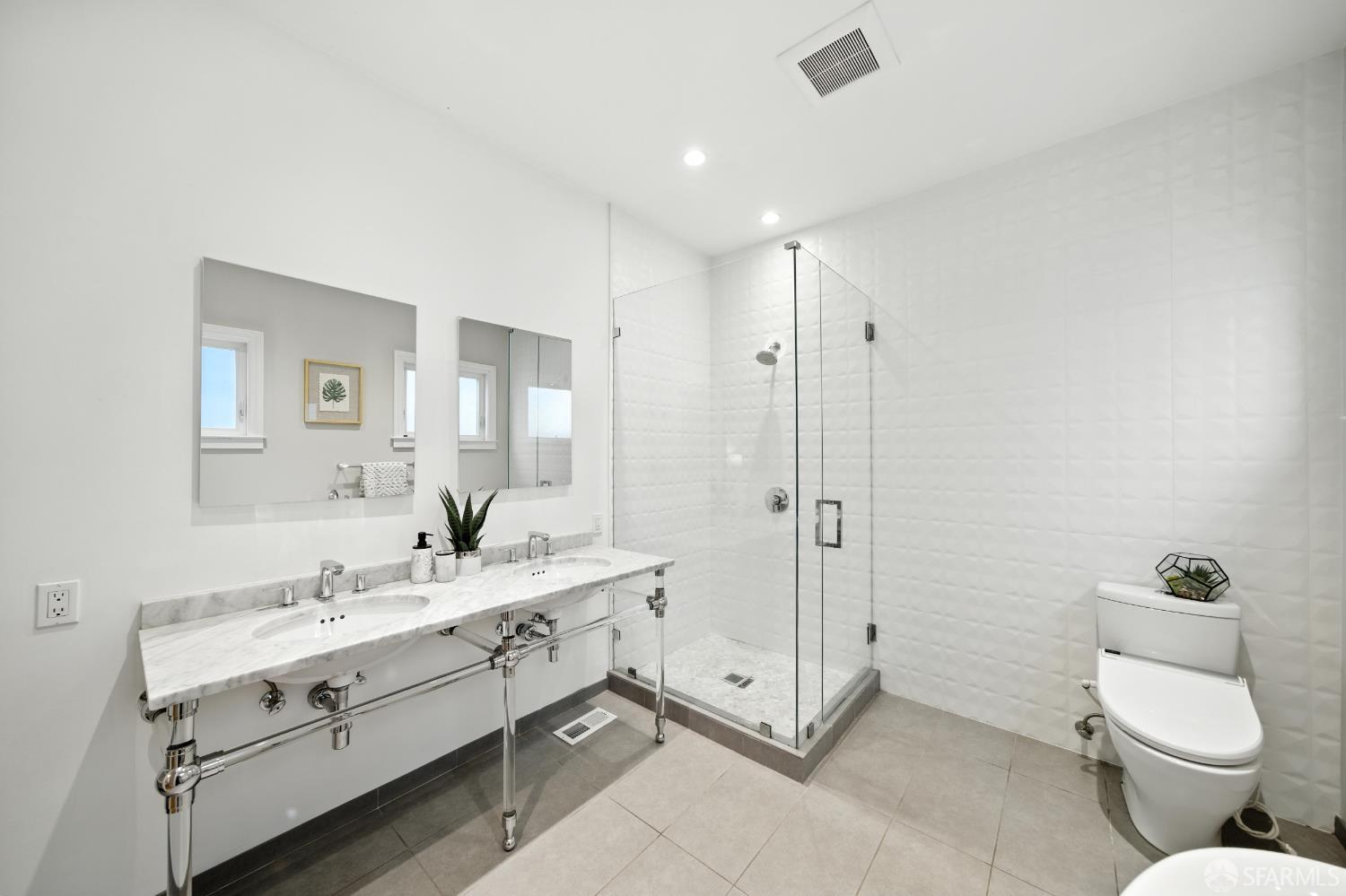 Detail Gallery Image 26 of 36 For 1207 Arguello Blvd, San Francisco,  CA 94122 - 3 Beds | 2/1 Baths