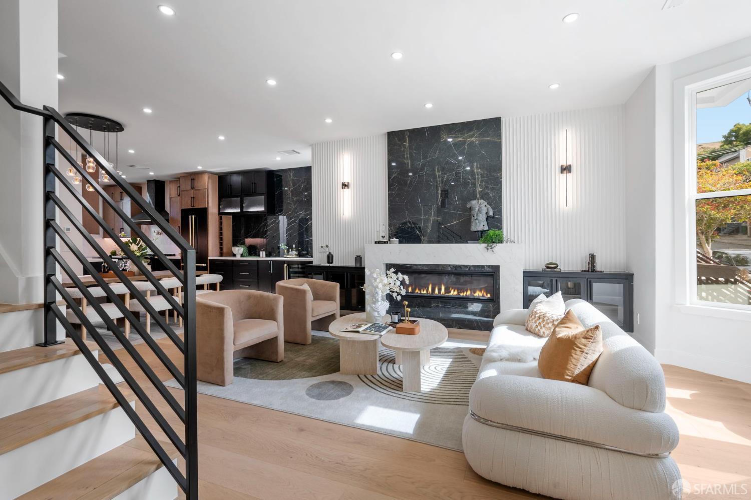 Detail Gallery Image 6 of 98 For 3237 Harrison St, San Francisco,  CA 94110 - 4 Beds | 4 Baths