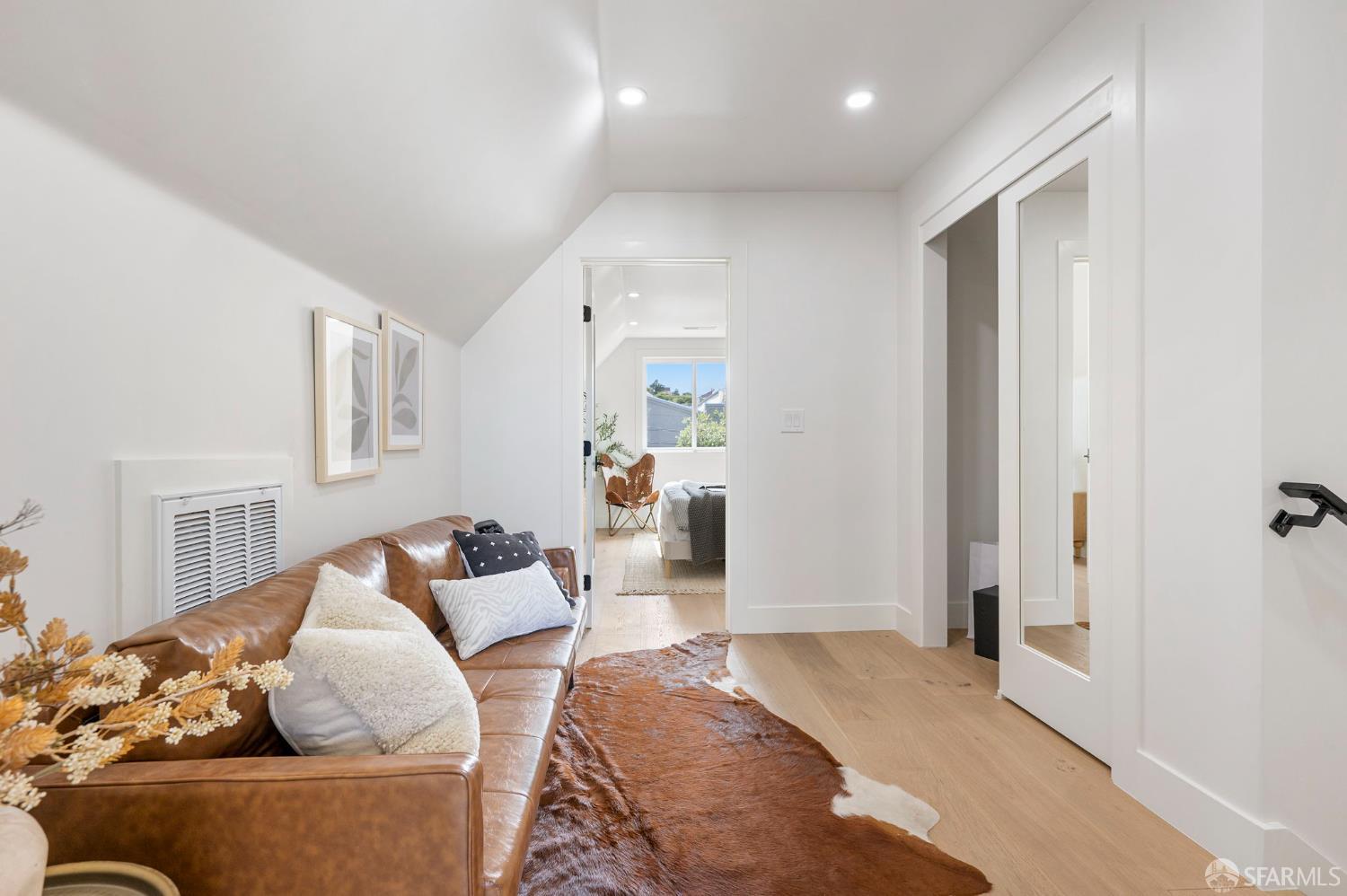 Detail Gallery Image 33 of 98 For 3237 Harrison St, San Francisco,  CA 94110 - 4 Beds | 4 Baths