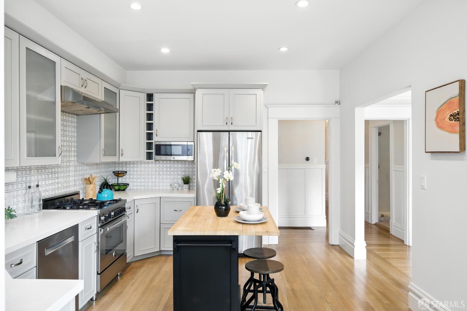 Detail Gallery Image 16 of 36 For 1207 Arguello Blvd, San Francisco,  CA 94122 - 3 Beds | 2/1 Baths