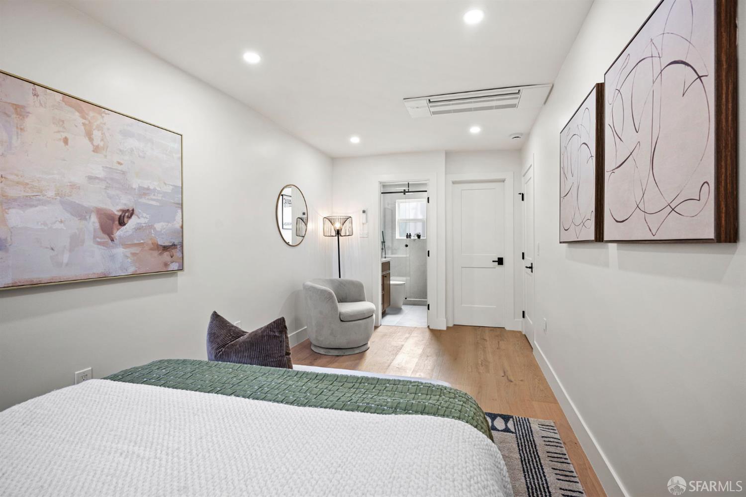 Detail Gallery Image 54 of 98 For 3237 Harrison St, San Francisco,  CA 94110 - 4 Beds | 4 Baths