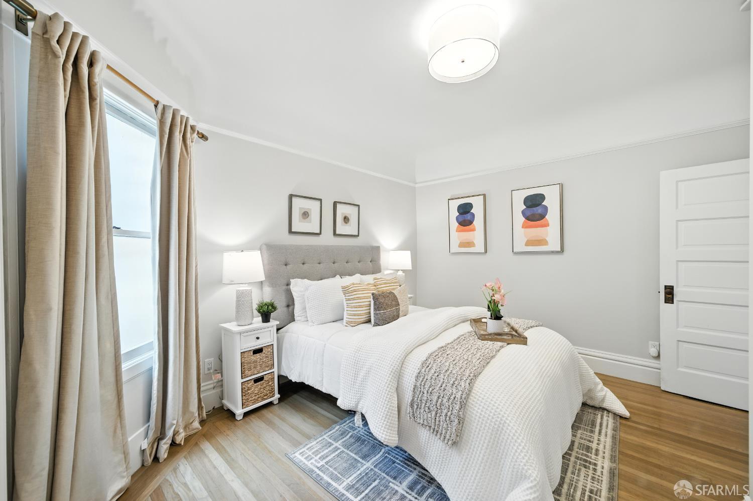 Detail Gallery Image 6 of 36 For 1207 Arguello Blvd, San Francisco,  CA 94122 - 3 Beds | 2/1 Baths