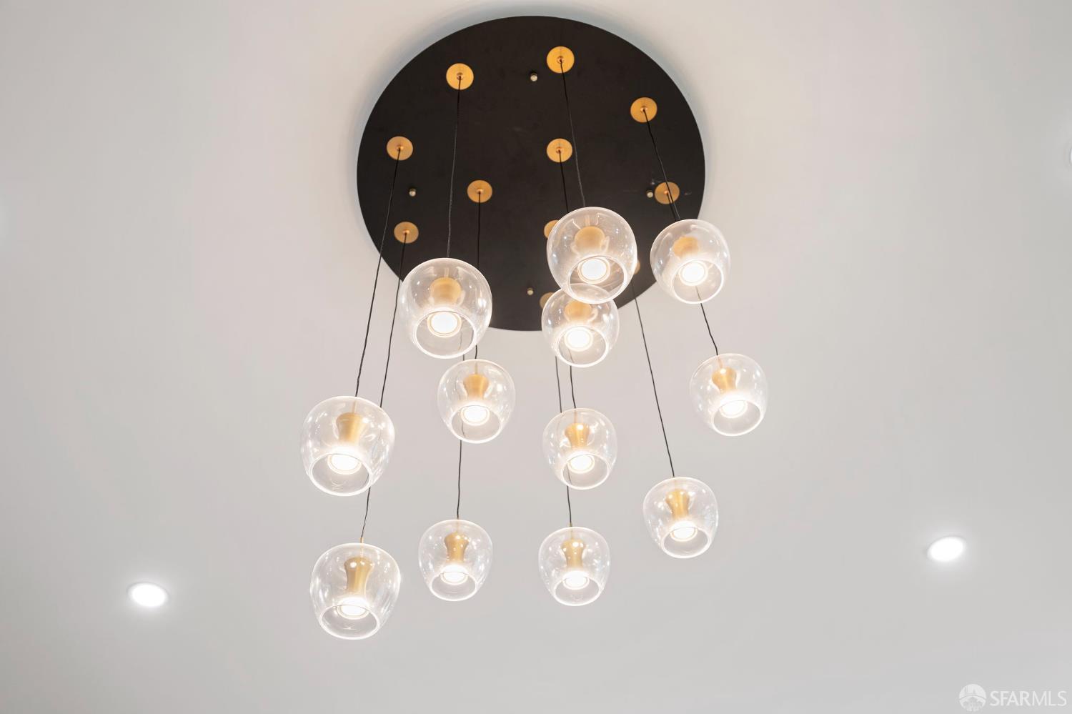 Detail Gallery Image 27 of 98 For 3237 Harrison St, San Francisco,  CA 94110 - 4 Beds | 4 Baths