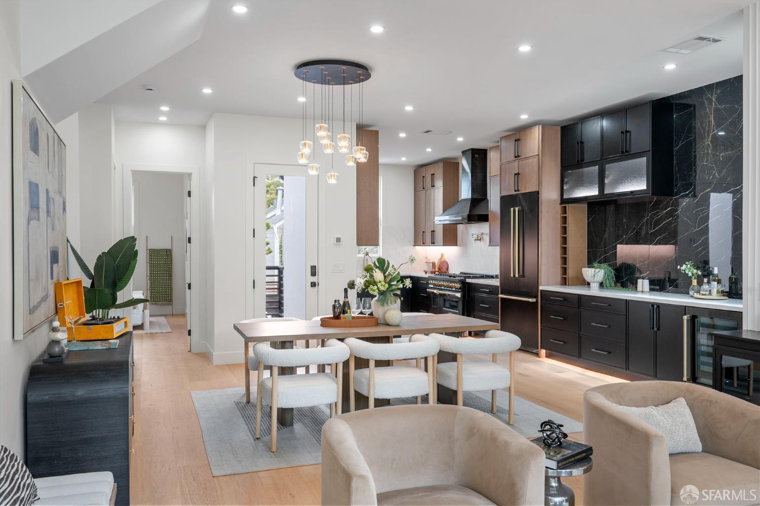 Detail Gallery Image 15 of 98 For 3237 Harrison St, San Francisco,  CA 94110 - 4 Beds | 4 Baths