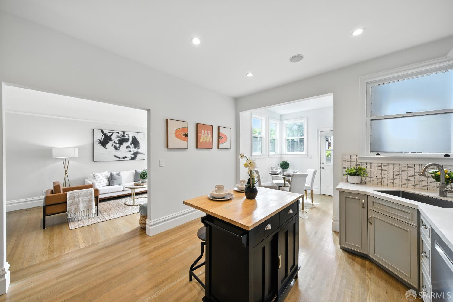 Detail Gallery Image 15 of 36 For 1207 Arguello Blvd, San Francisco,  CA 94122 - 3 Beds | 2/1 Baths