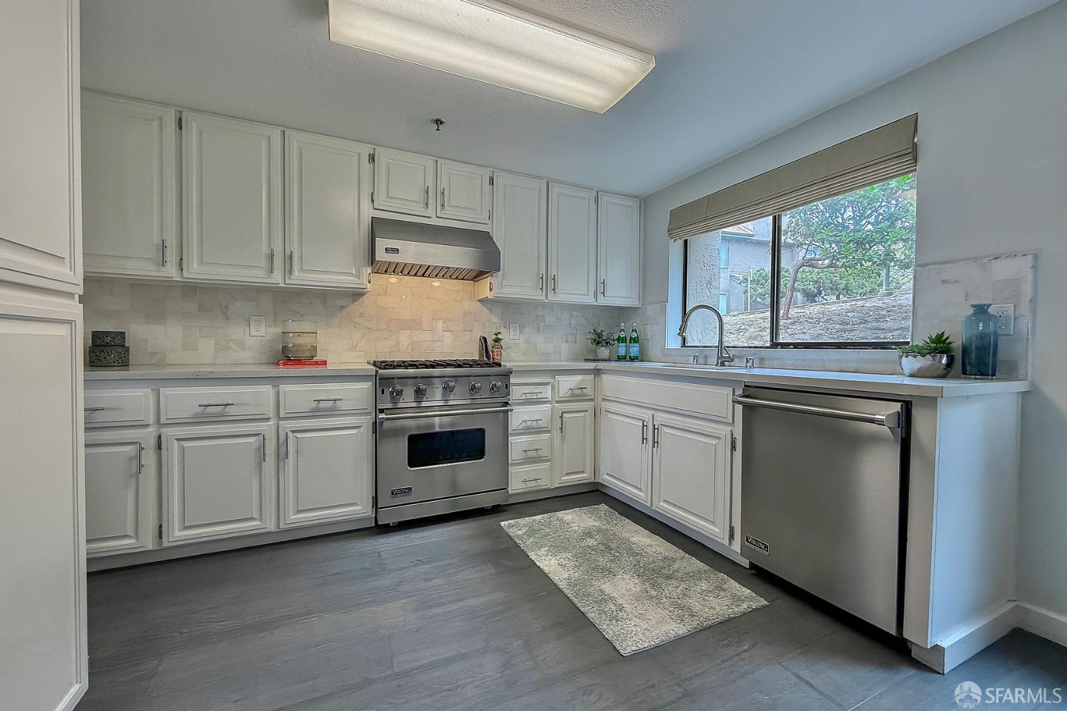 Detail Gallery Image 16 of 55 For 208 Palmetto Ave, Pacifica,  CA 94044 - 2 Beds | 2 Baths