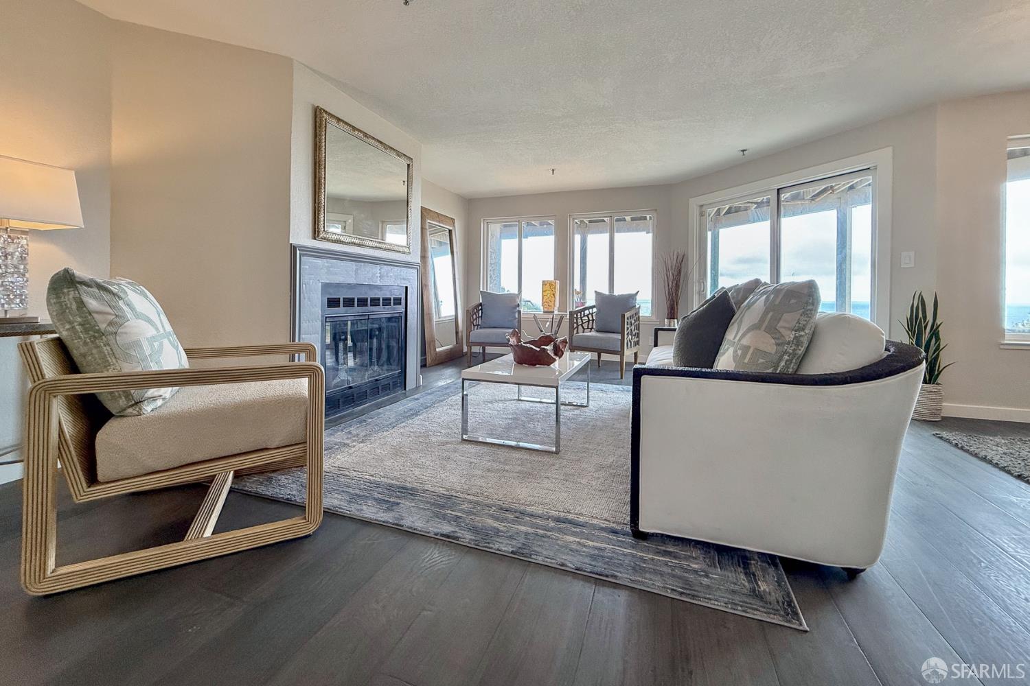 Detail Gallery Image 5 of 55 For 208 Palmetto Ave, Pacifica,  CA 94044 - 2 Beds | 2 Baths