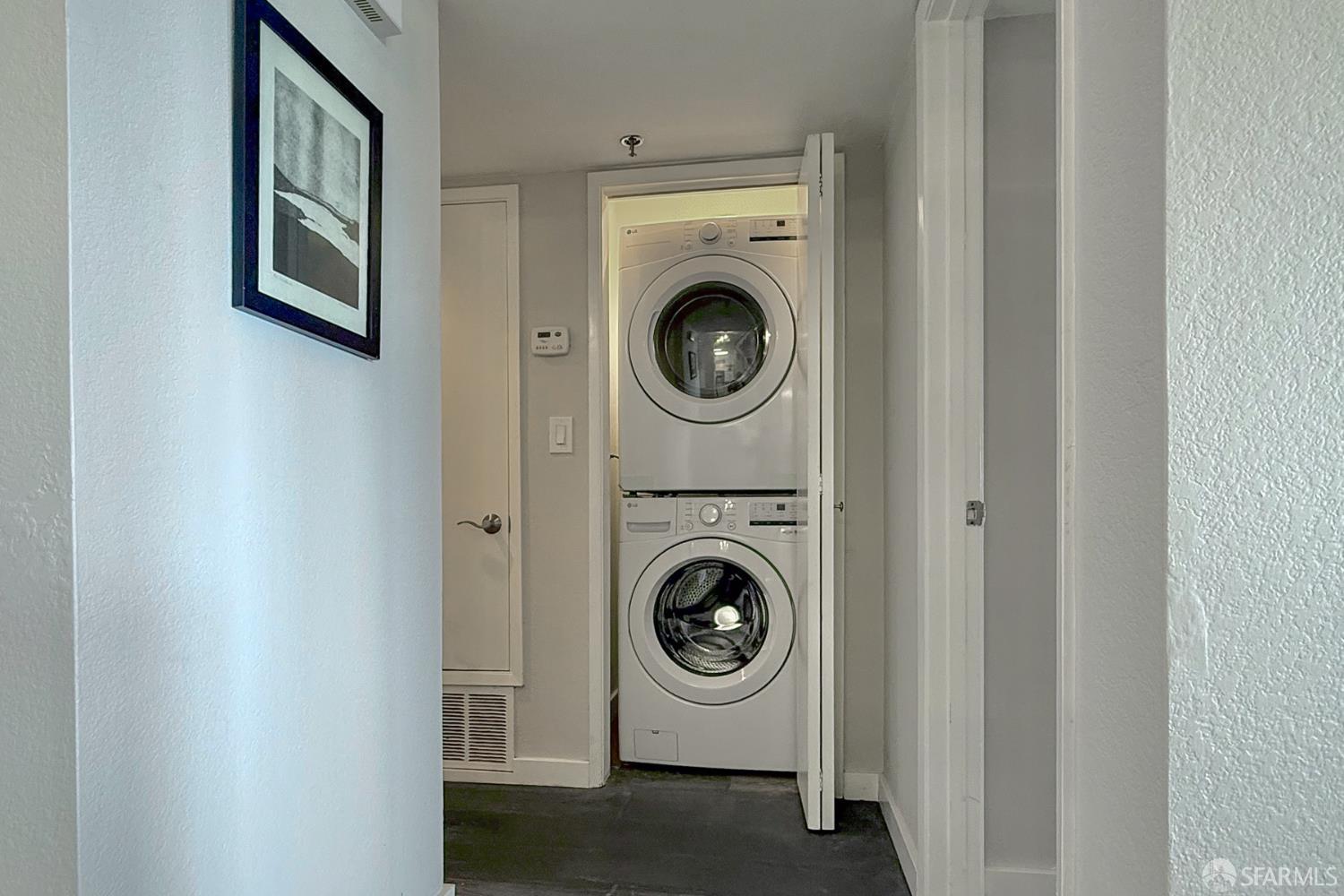 Detail Gallery Image 36 of 55 For 208 Palmetto Ave, Pacifica,  CA 94044 - 2 Beds | 2 Baths