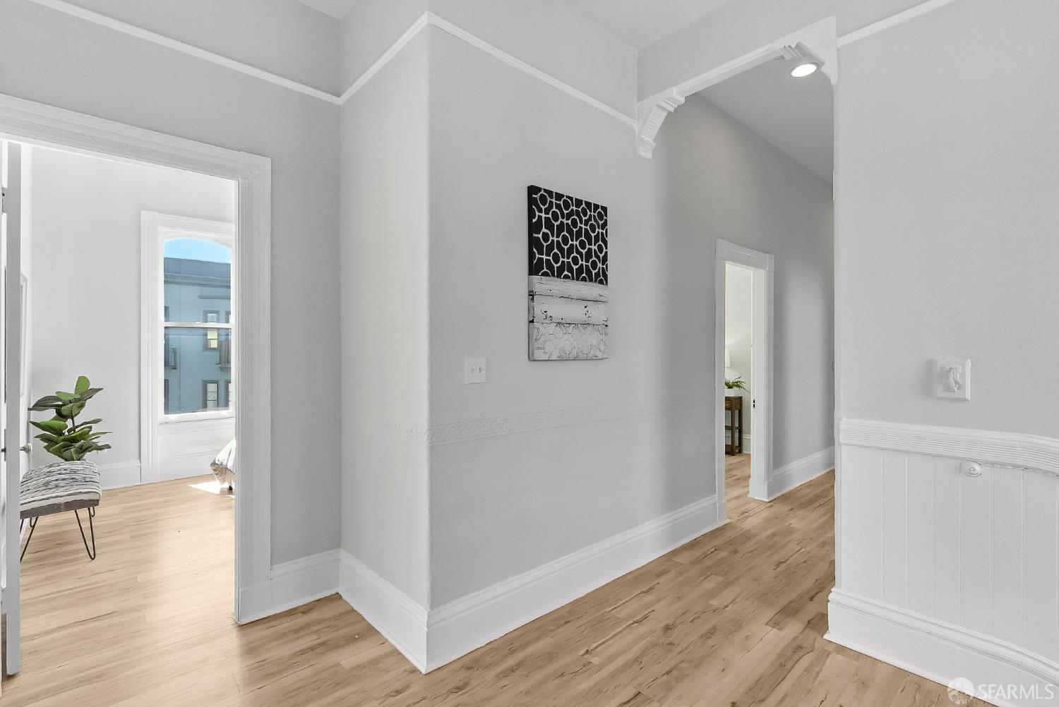 Photo #2: 425061060 Listing 