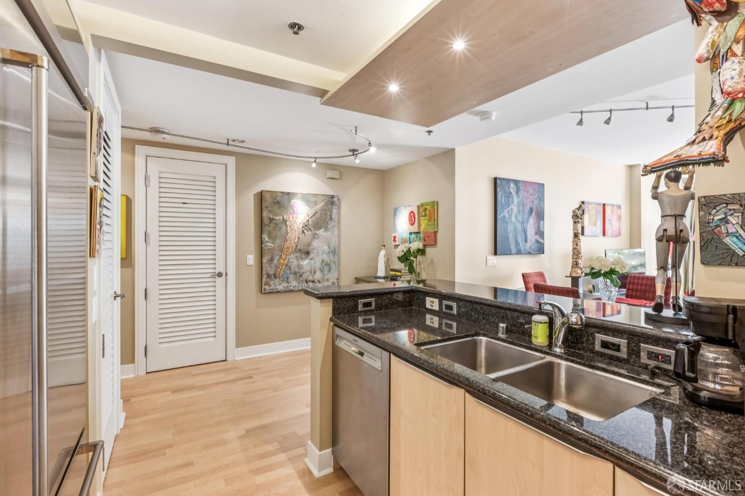 Detail Gallery Image 13 of 49 For 229 Brannan St 2h,  San Francisco,  CA 94107 - 1 Beds | 1/1 Baths
