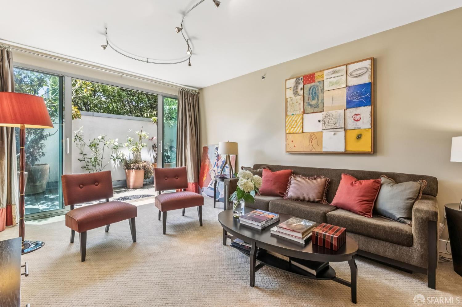 Detail Gallery Image 5 of 49 For 229 Brannan St 2h,  San Francisco,  CA 94107 - 1 Beds | 1/1 Baths