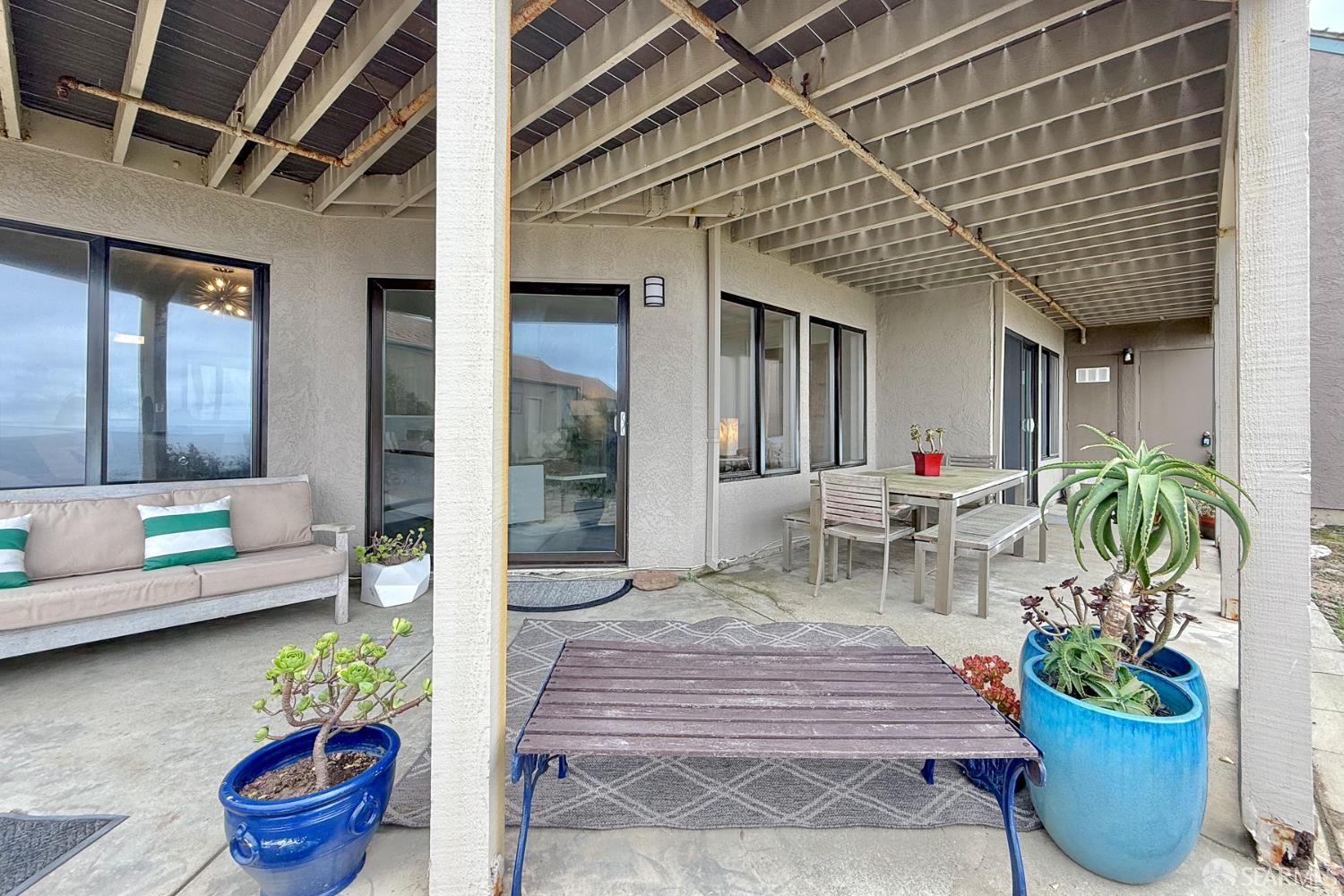 Detail Gallery Image 39 of 55 For 208 Palmetto Ave, Pacifica,  CA 94044 - 2 Beds | 2 Baths