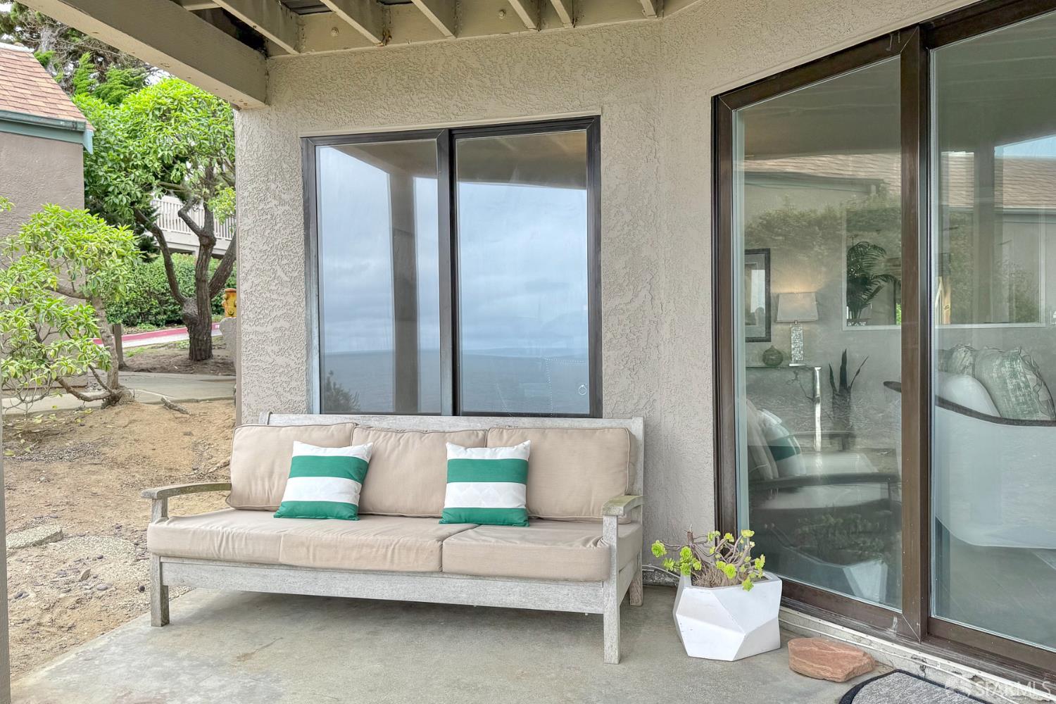 Detail Gallery Image 40 of 55 For 208 Palmetto Ave, Pacifica,  CA 94044 - 2 Beds | 2 Baths