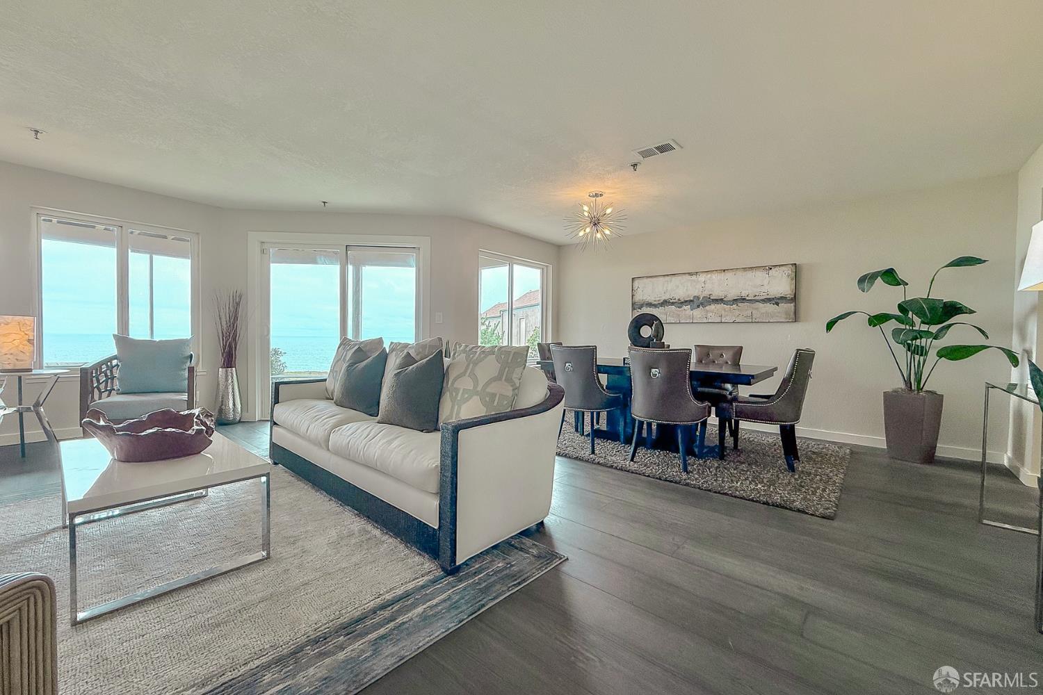 Detail Gallery Image 11 of 55 For 208 Palmetto Ave, Pacifica,  CA 94044 - 2 Beds | 2 Baths