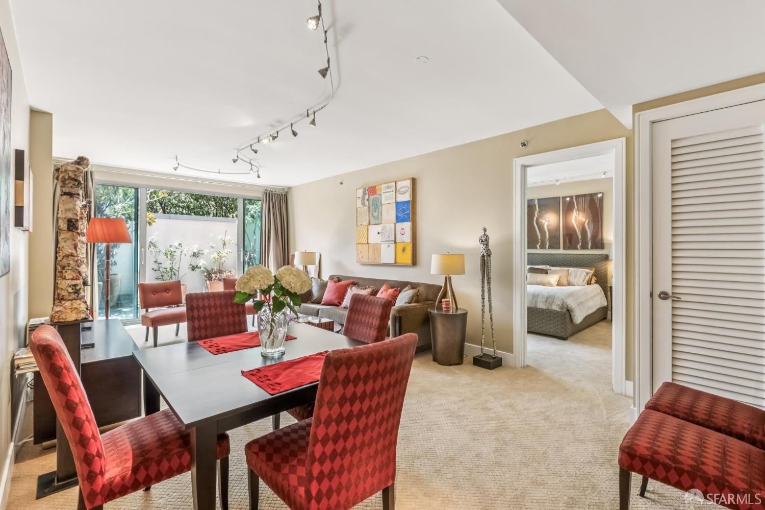 Detail Gallery Image 3 of 49 For 229 Brannan St 2h,  San Francisco,  CA 94107 - 1 Beds | 1/1 Baths
