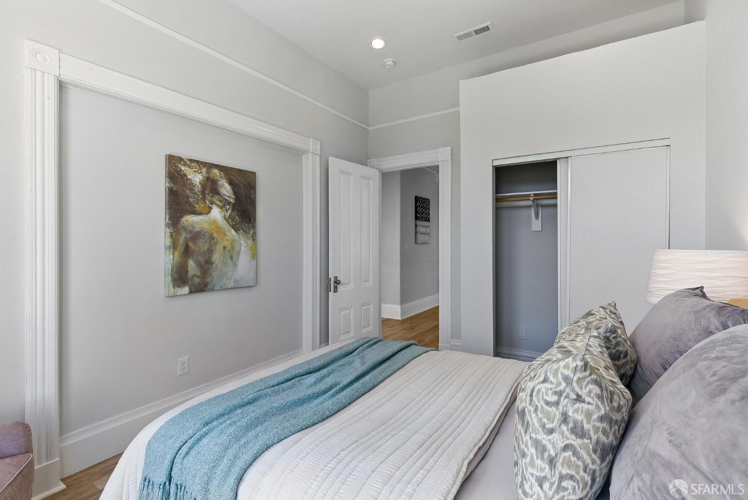Photo #5: 425061060 Listing 