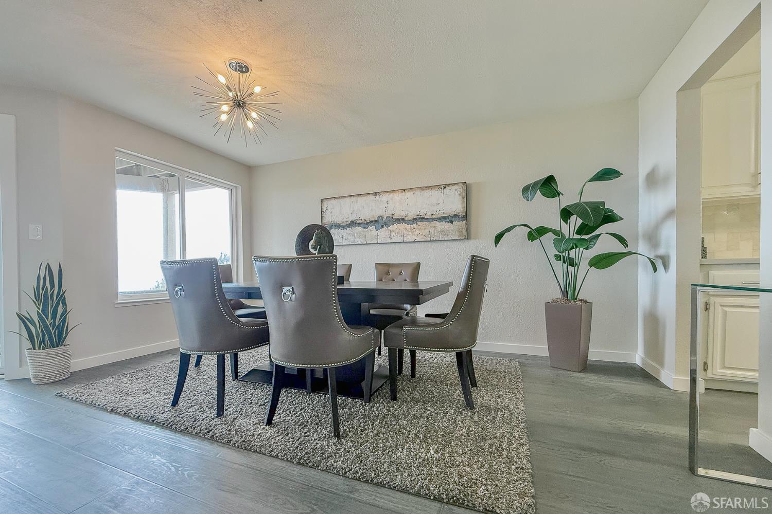 Detail Gallery Image 12 of 55 For 208 Palmetto Ave, Pacifica,  CA 94044 - 2 Beds | 2 Baths