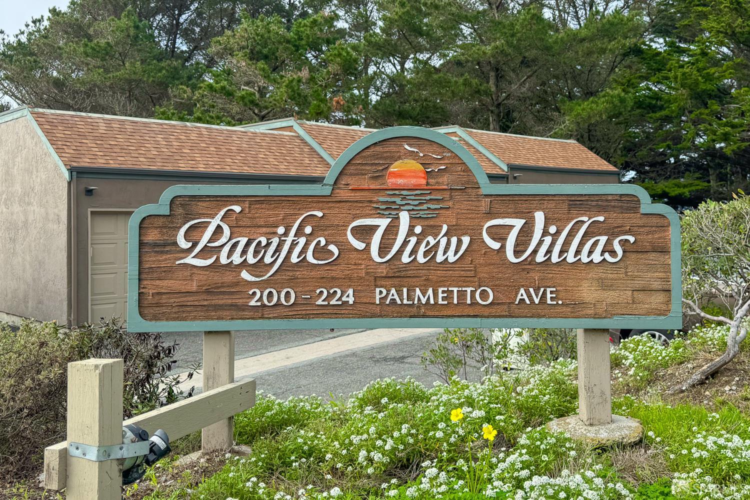 Detail Gallery Image 42 of 55 For 208 Palmetto Ave, Pacifica,  CA 94044 - 2 Beds | 2 Baths