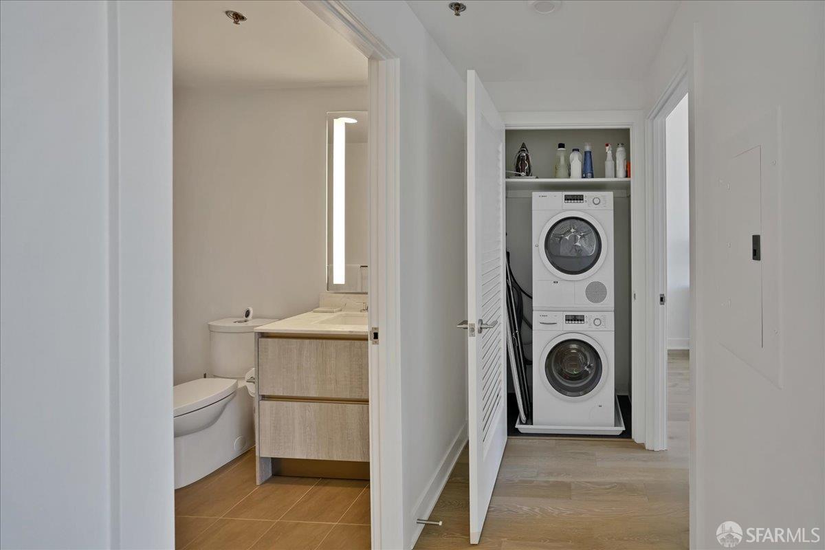 Detail Gallery Image 17 of 45 For 201 Folsom St 17b,  San Francisco,  CA 94105 - 2 Beds | 2 Baths