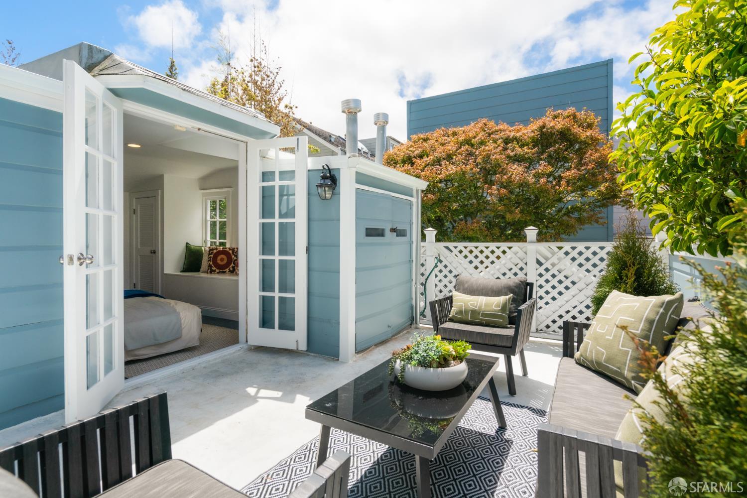 Detail Gallery Image 38 of 76 For 2930 Baker St, San Francisco,  CA 94123 - 2 Beds | 2/1 Baths