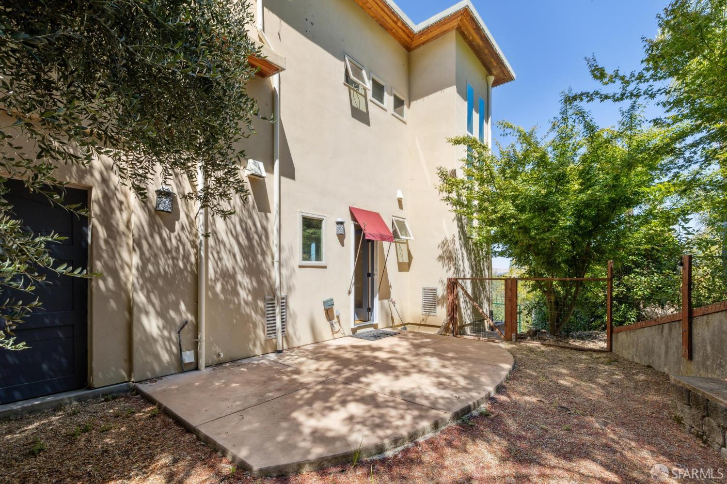 Detail Gallery Image 34 of 64 For 20 Benthill Ct, Lafayette,  CA 94549 - 1 Beds | 1/1 Baths