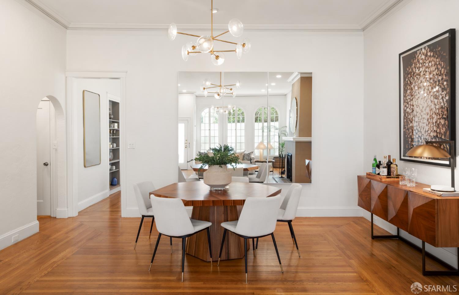 Detail Gallery Image 8 of 76 For 2930 Baker St, San Francisco,  CA 94123 - 2 Beds | 2/1 Baths