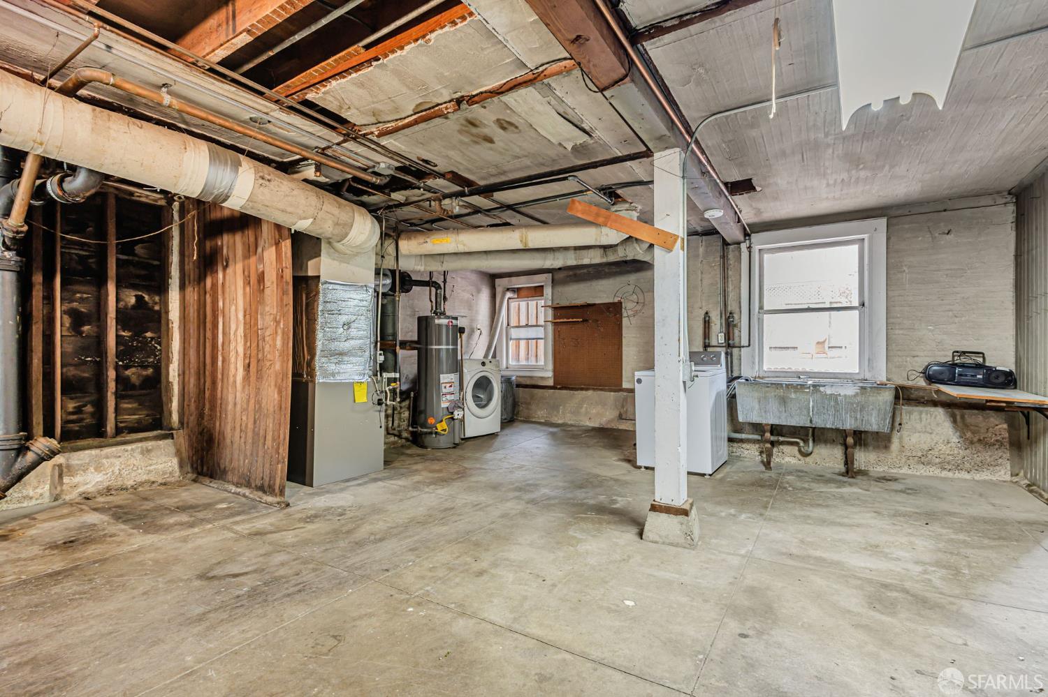 Detail Gallery Image 34 of 54 For 612 12th Ave, San Francisco,  CA 94118 - 4 Beds | 2/1 Baths
