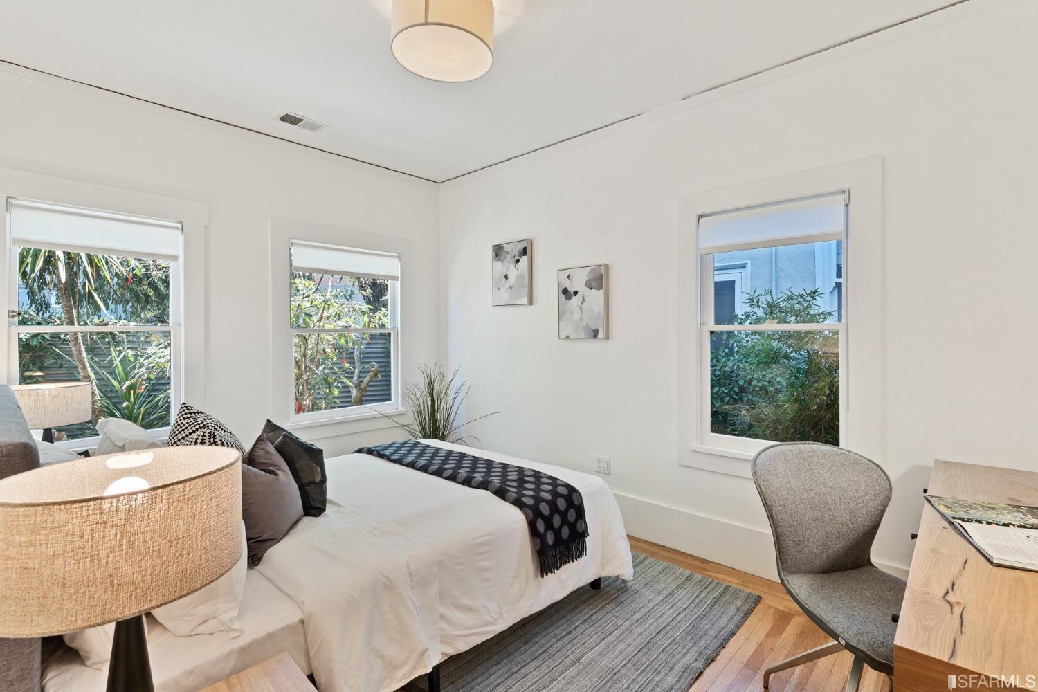 Detail Gallery Image 18 of 53 For 2543 Chilton Way, Berkeley,  CA 94704 - 2 Beds | 1 Baths