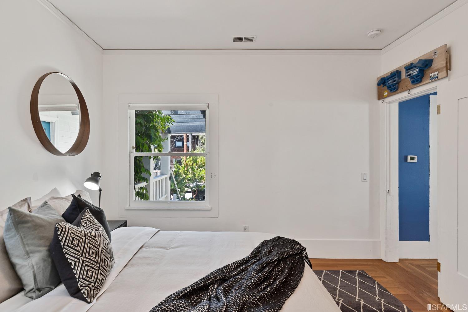 Detail Gallery Image 16 of 53 For 2543 Chilton Way, Berkeley,  CA 94704 - 2 Beds | 1 Baths