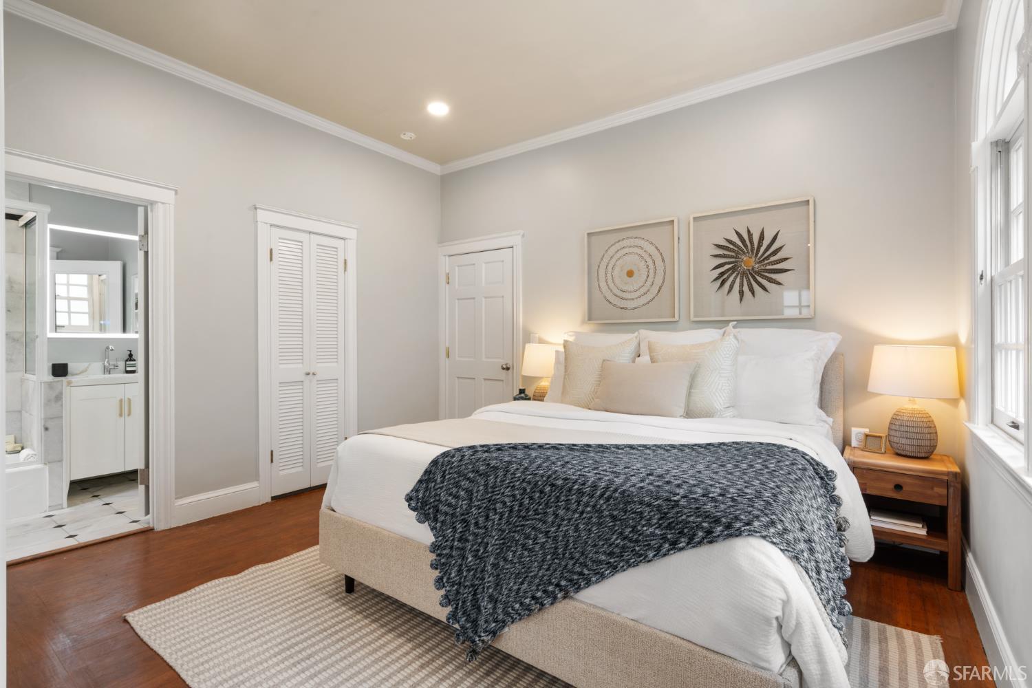 Detail Gallery Image 23 of 76 For 2930 Baker St, San Francisco,  CA 94123 - 2 Beds | 2/1 Baths