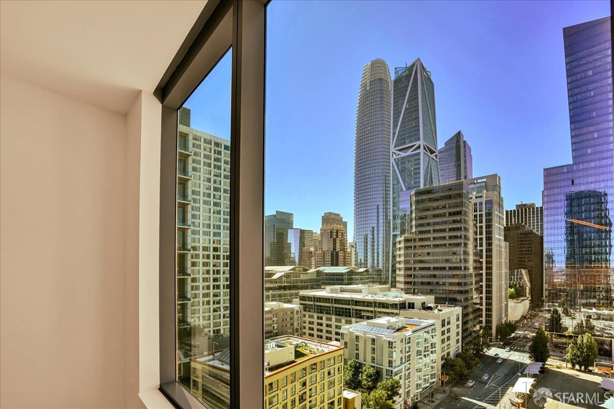 Detail Gallery Image 12 of 45 For 201 Folsom St 17b,  San Francisco,  CA 94105 - 2 Beds | 2 Baths