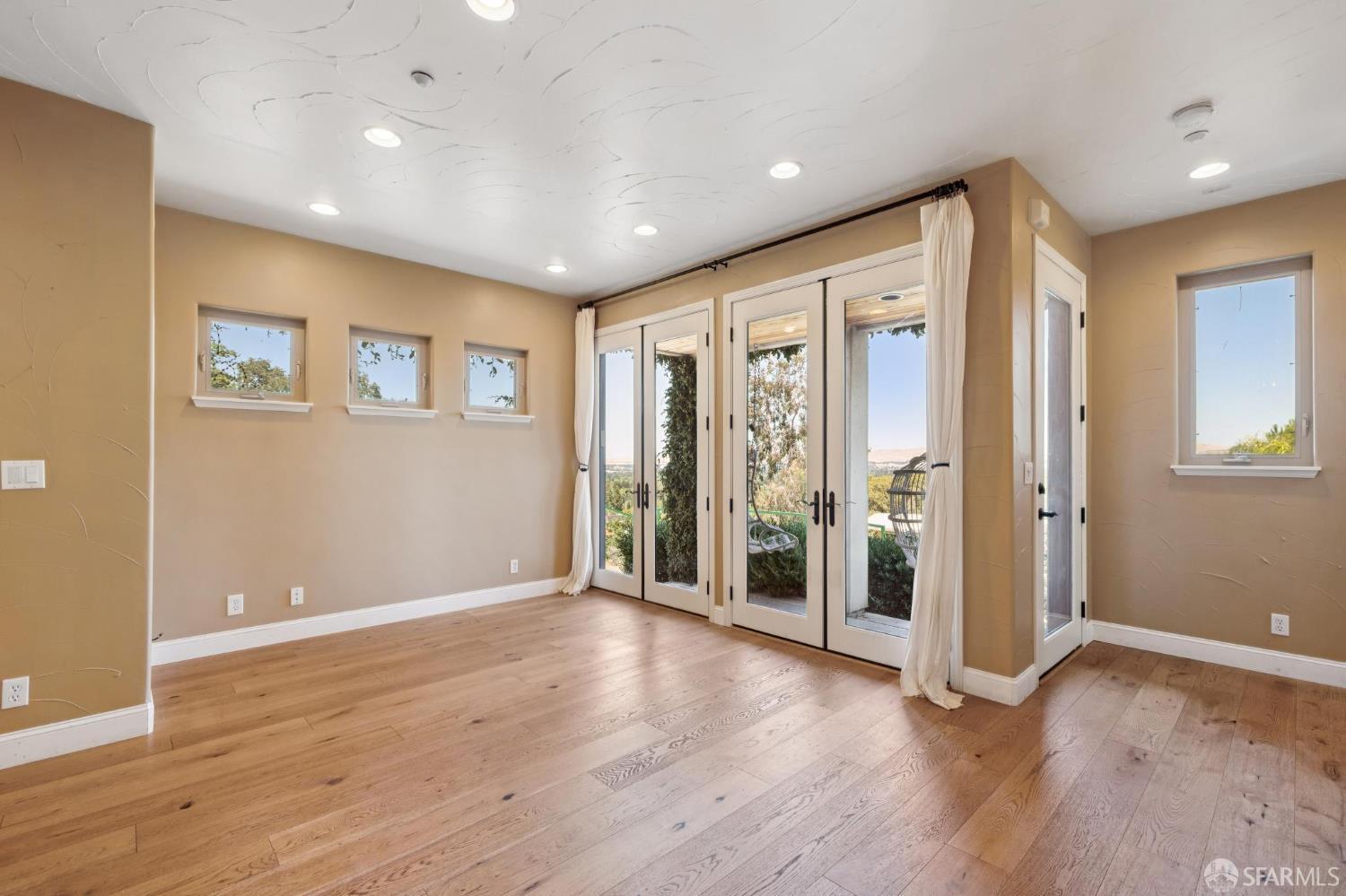Detail Gallery Image 9 of 64 For 20 Benthill Ct, Lafayette,  CA 94549 - 1 Beds | 1/1 Baths