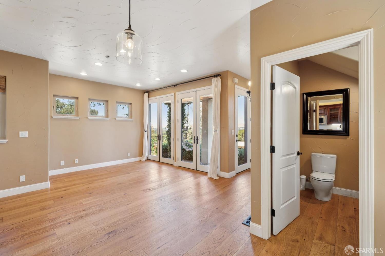 Detail Gallery Image 13 of 64 For 20 Benthill Ct, Lafayette,  CA 94549 - 1 Beds | 1/1 Baths