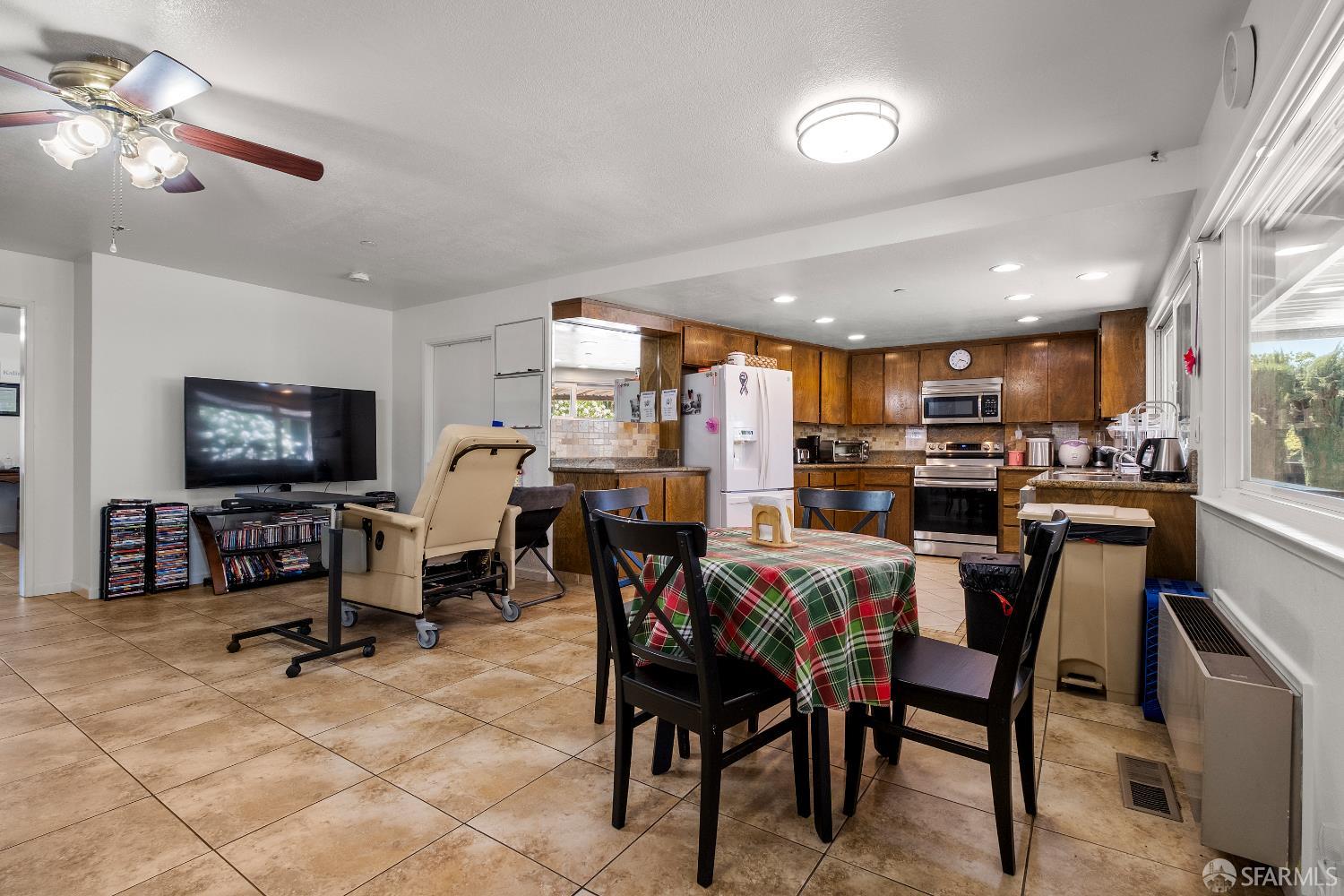Detail Gallery Image 14 of 47 For 1230 Vancouver Way, Livermore,  CA 94550 - – Beds | – Baths