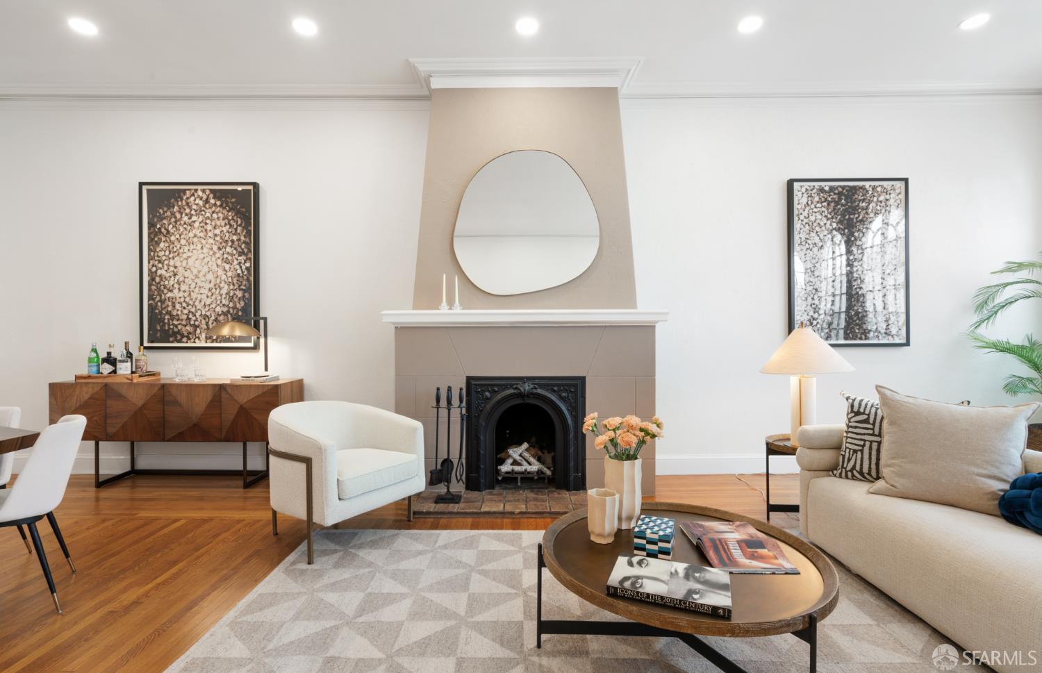 Detail Gallery Image 5 of 76 For 2930 Baker St, San Francisco,  CA 94123 - 2 Beds | 2/1 Baths